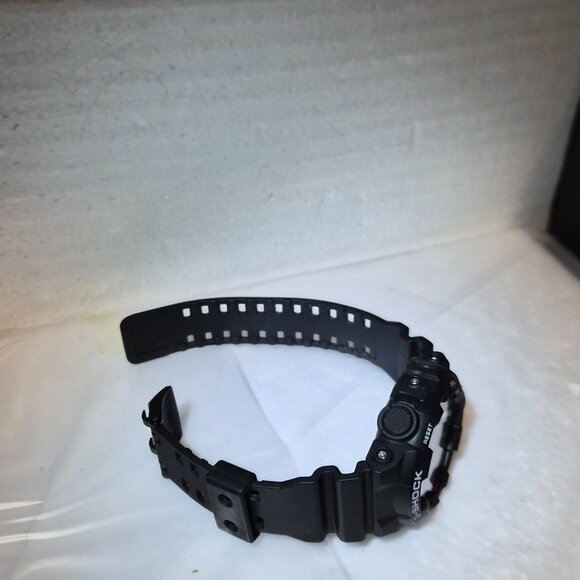 Casio G Shock NWOT condition - Black and Red - Picture 12 of 13